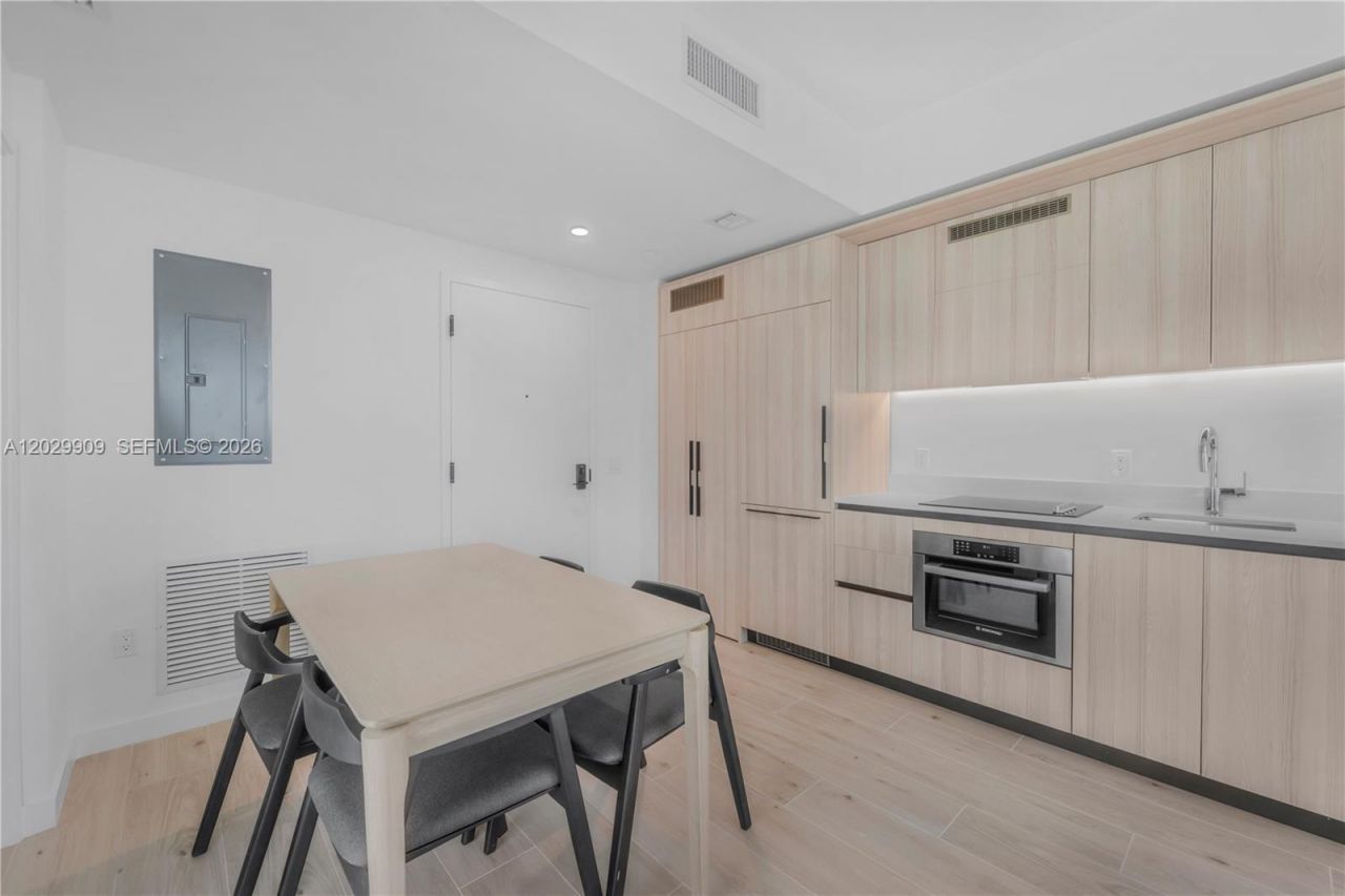 225 N Miami , Unit 3109, Miami, FL 33128 Photo