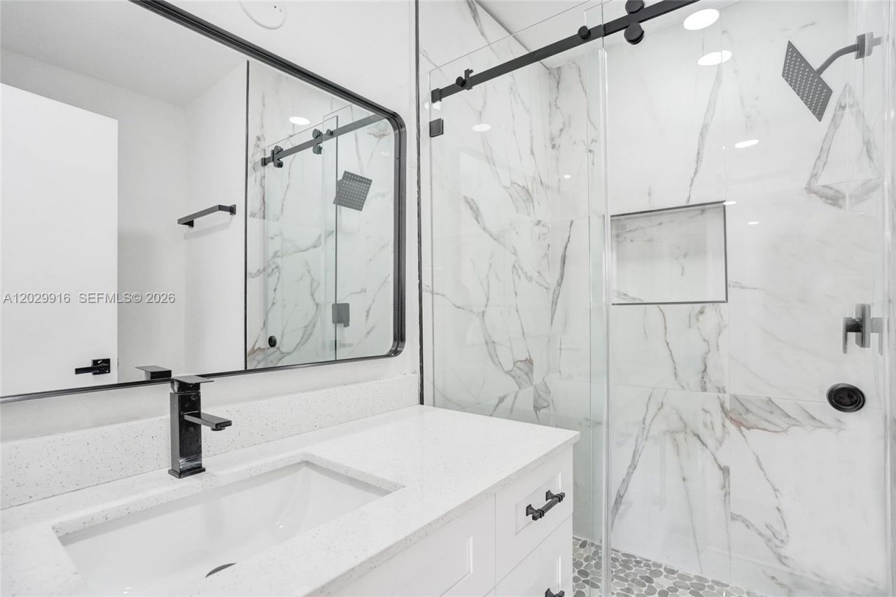 2613 NW 47th Ter , Unit 202, Lauderdale Lakes, FL 33313 Photo