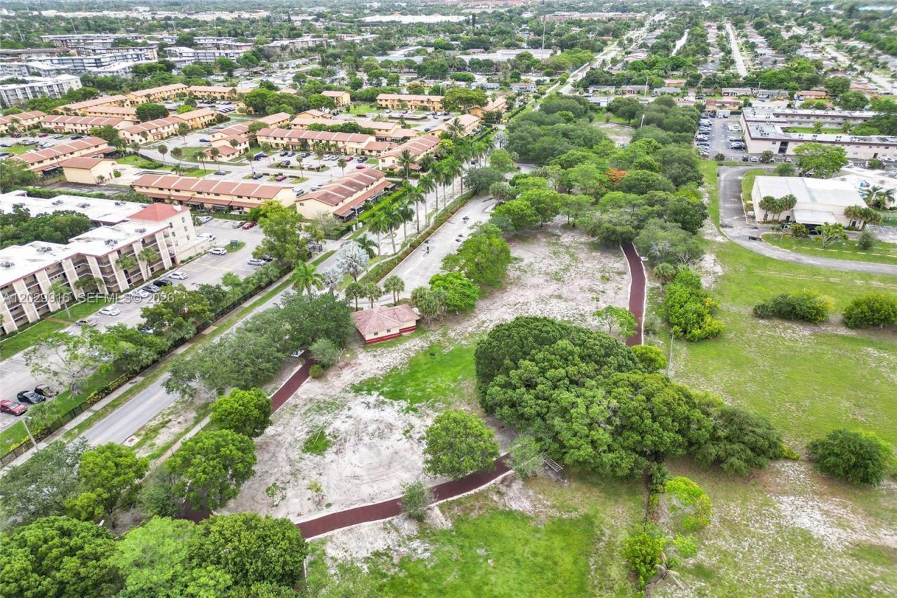 2613 NW 47th Ter , Unit 202, Lauderdale Lakes, FL 33313 Photo