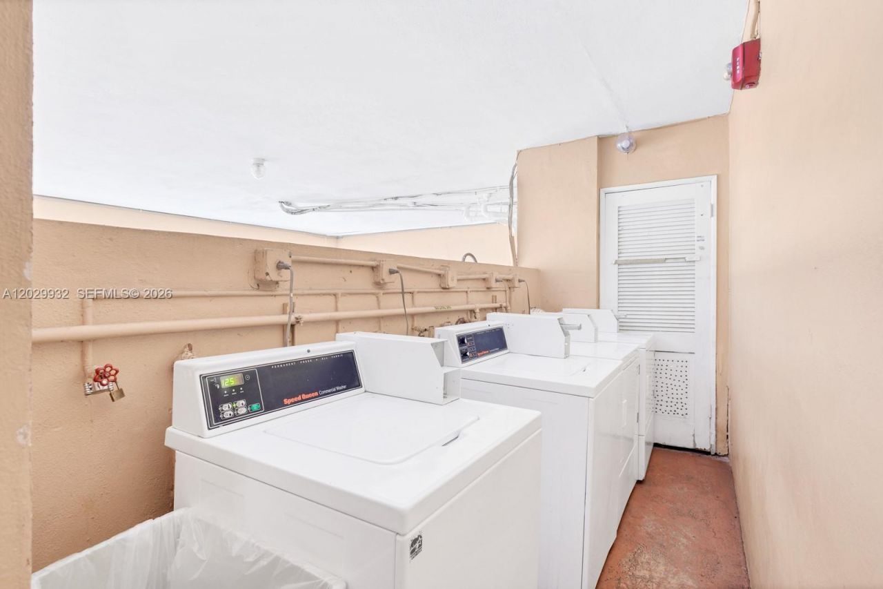1014 Salzedo St , Unit 211, Coral Gables, FL 33134 Photo