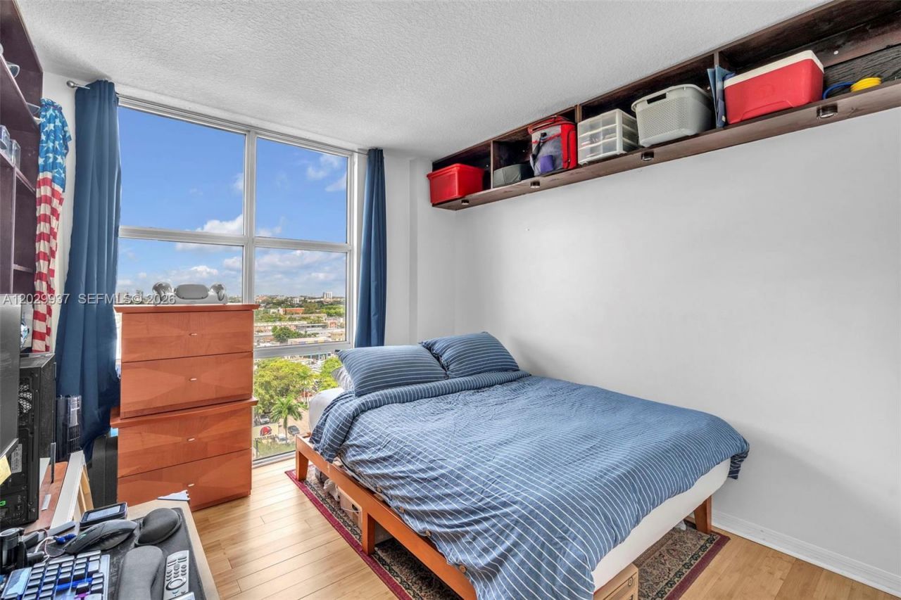 900 SW 8th St , Unit 1103, Miami, FL 33130 Photo