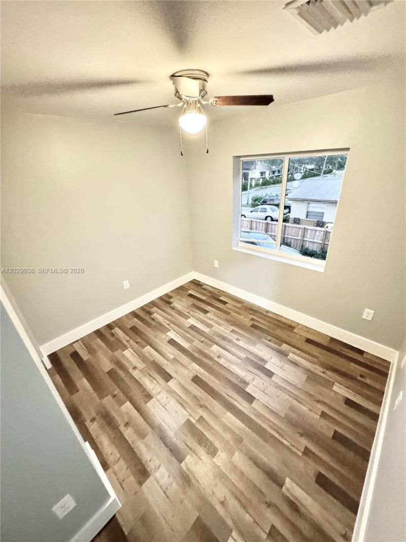 930 NW 2nd St , Fort Lauderdale, FL 33311 Photo