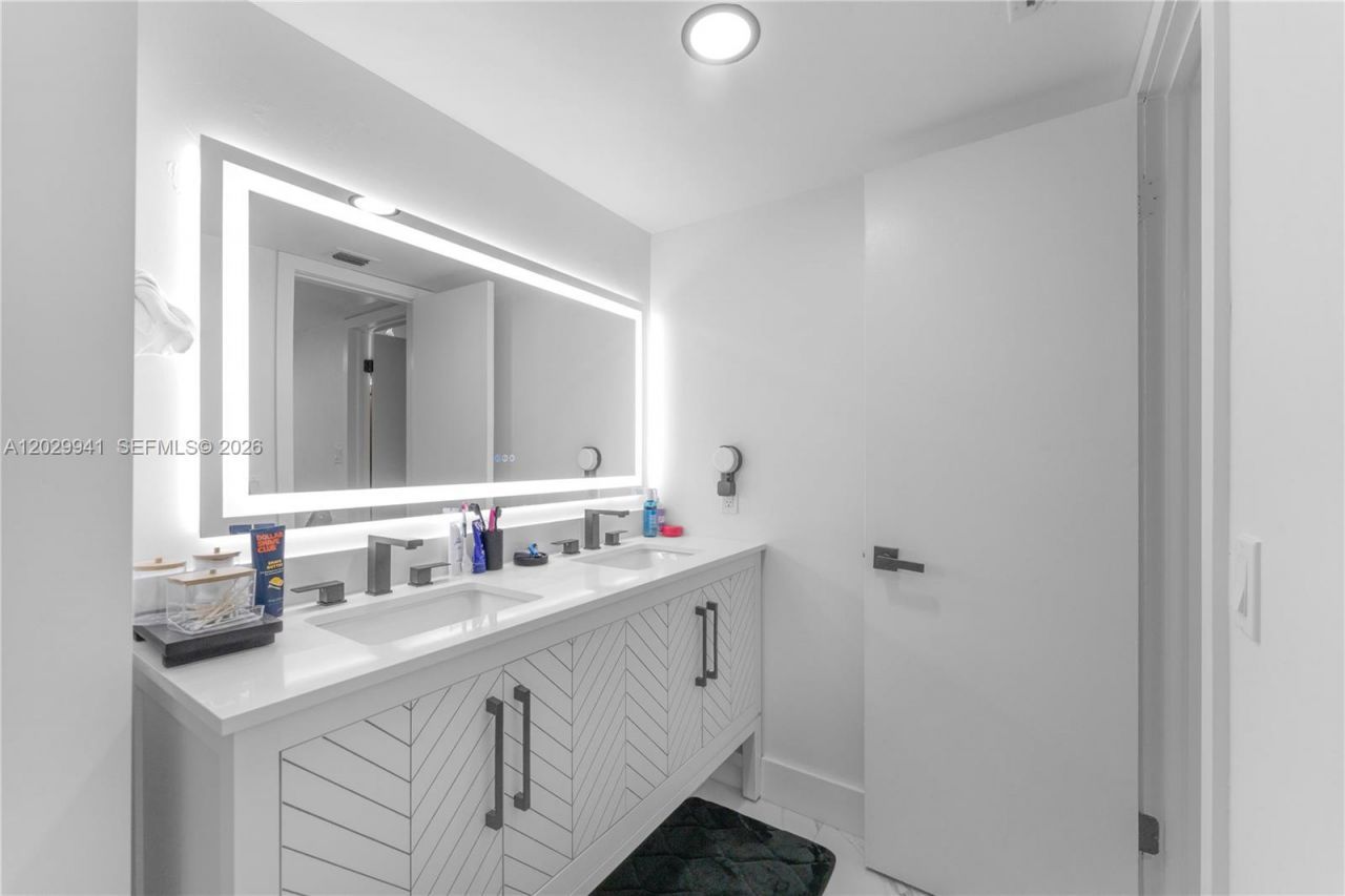 10900 SW 104th St, Unit 107, Miami, FL 33176 Photo