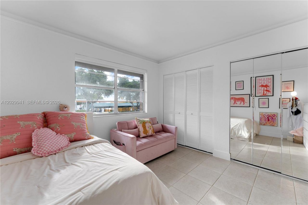 10900 SW 104th St, Unit 107, Miami, FL 33176 Photo
