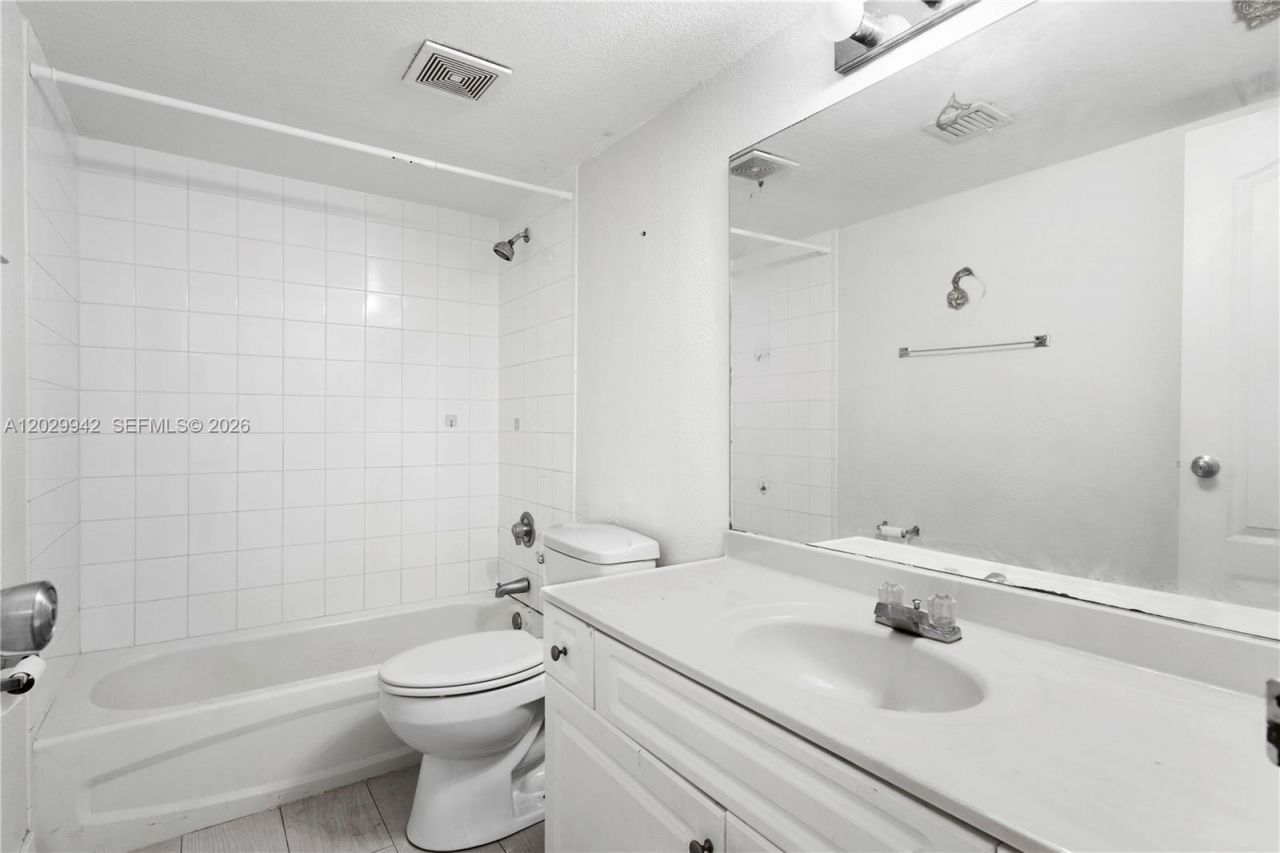 Please Call For Address, Unit 211, Doral, FL 33166 Photo