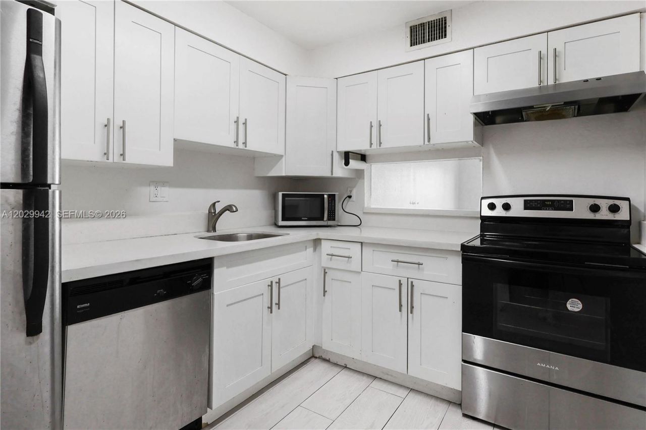 Please Call For Address, Unit 211, Doral, FL 33166 Photo