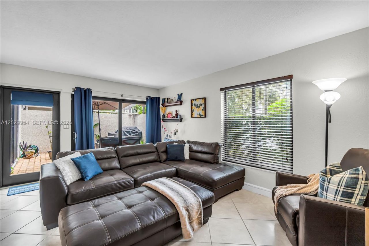 4714 SW 67th Ave , Unit C6, Miami, FL 33155 Photo