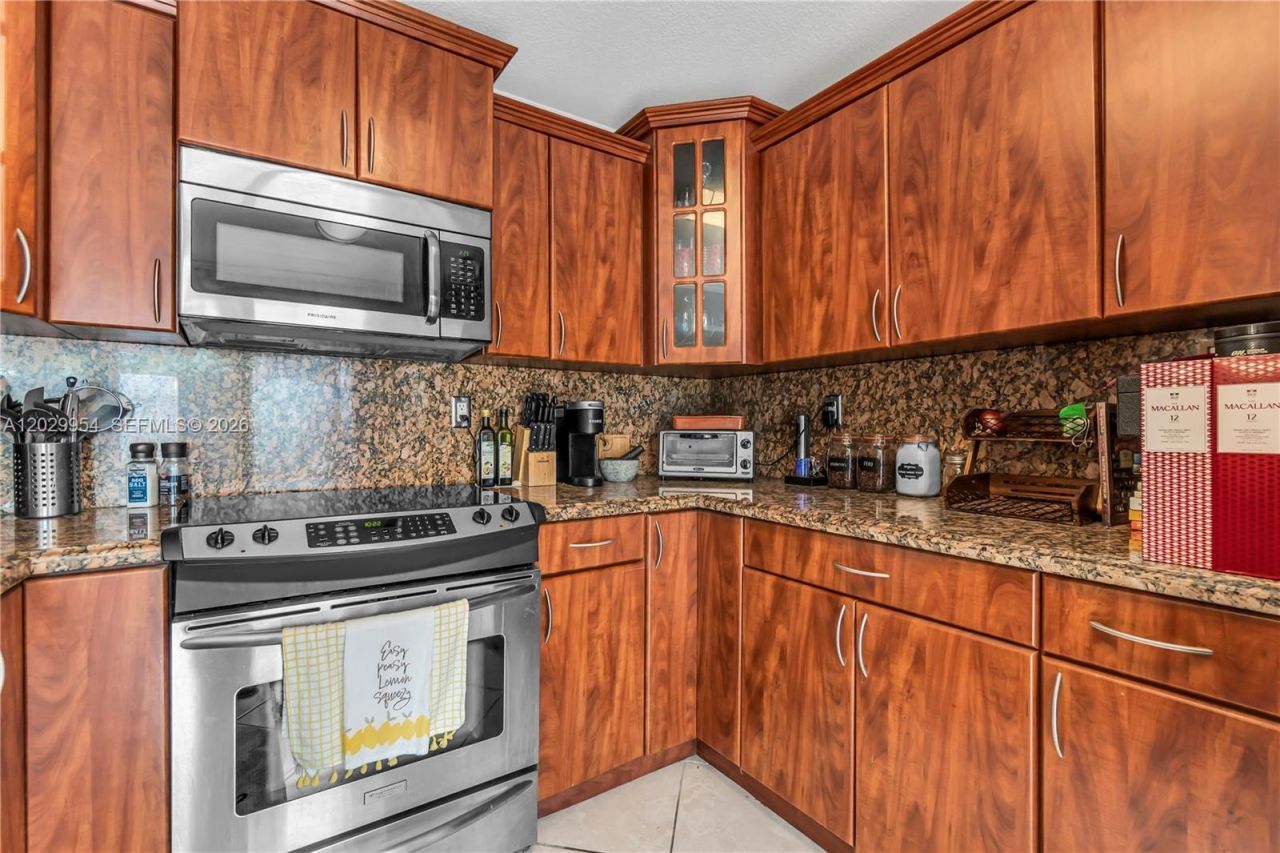 4714 SW 67th Ave , Unit C6, Miami, FL 33155 Photo