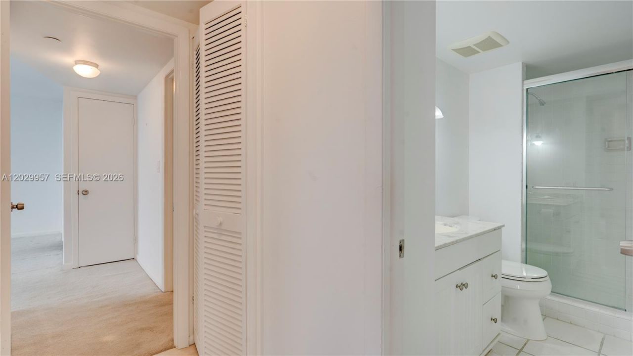 4000 Towerside Ter , Unit 908, Miami, FL 33138 Photo