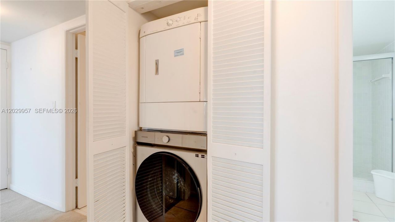 4000 Towerside Ter , Unit 908, Miami, FL 33138 Photo