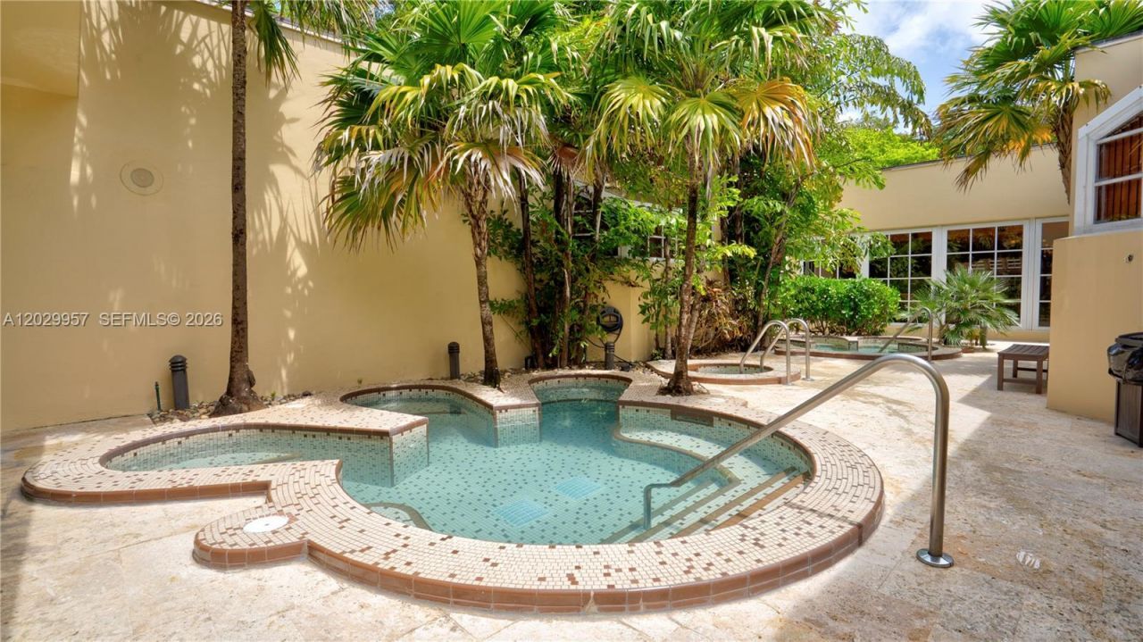 4000 Towerside Ter , Unit 908, Miami, FL 33138 Photo