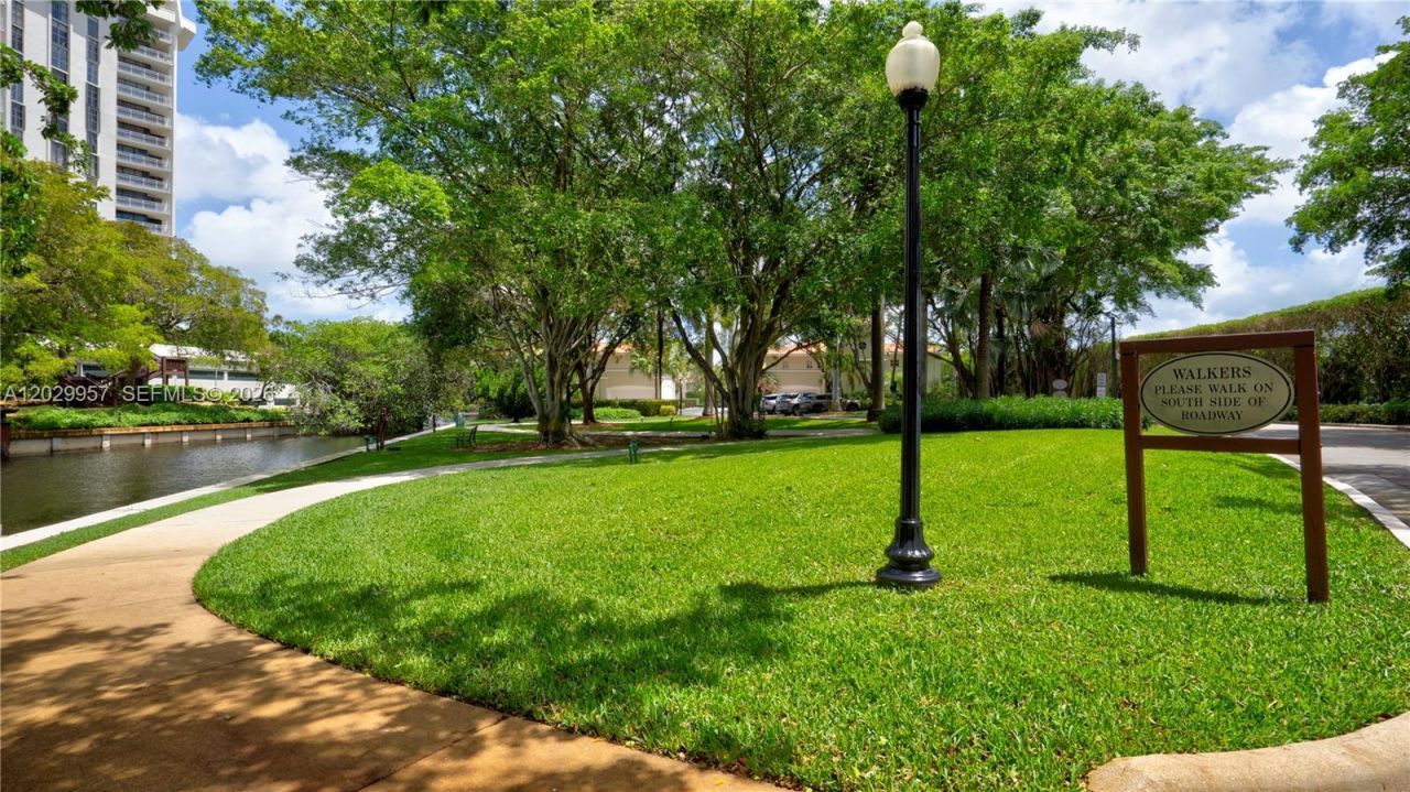 4000 Towerside Ter , Unit 908, Miami, FL 33138 Photo