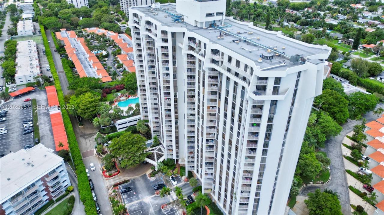 4000 Towerside Ter , Unit 908, Miami, FL 33138 Photo