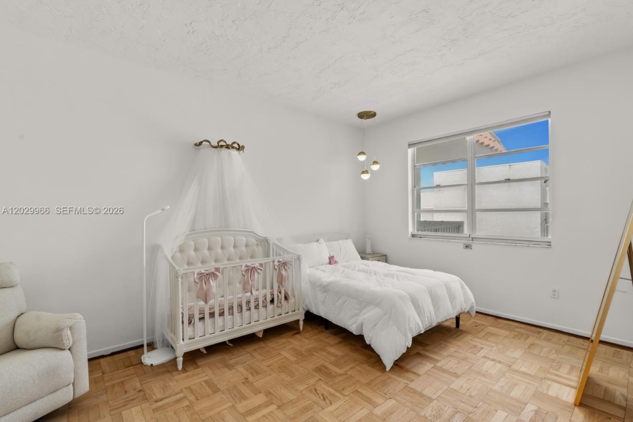 9341 E Bay Harbor Dr , Unit PH-B, Bay Harbor Islands, FL 33154 Photo