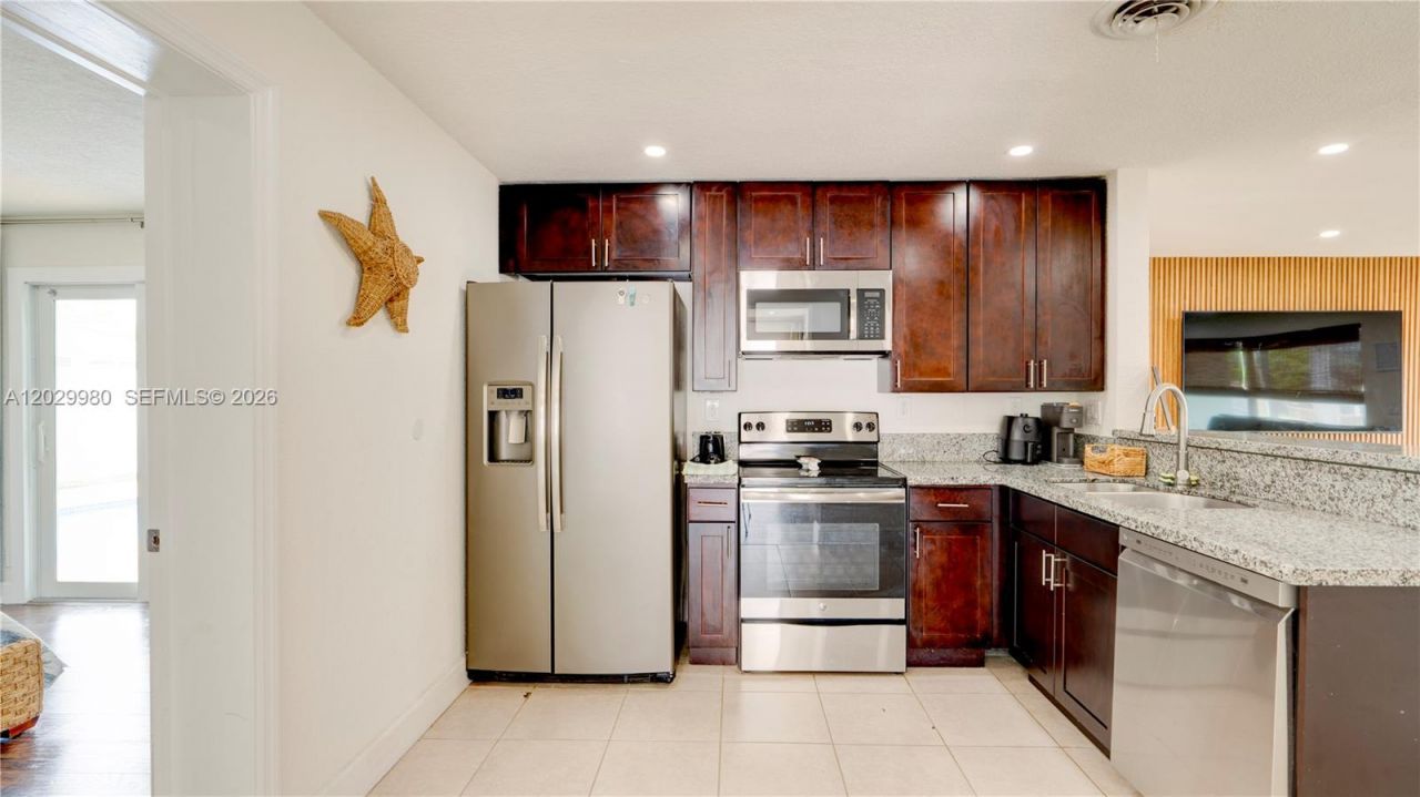 2510 NE 9th Ave, Pompano Beach, FL 33064 Photo