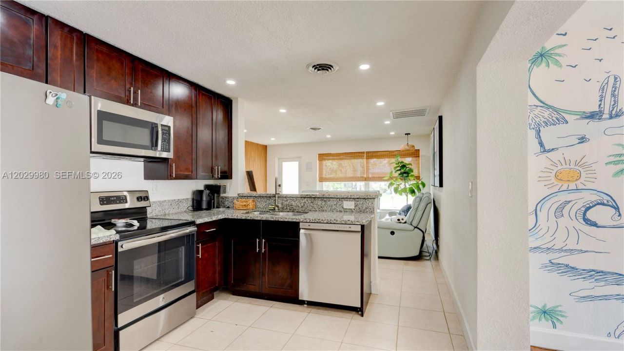 2510 NE 9th Ave, Pompano Beach, FL 33064 Photo