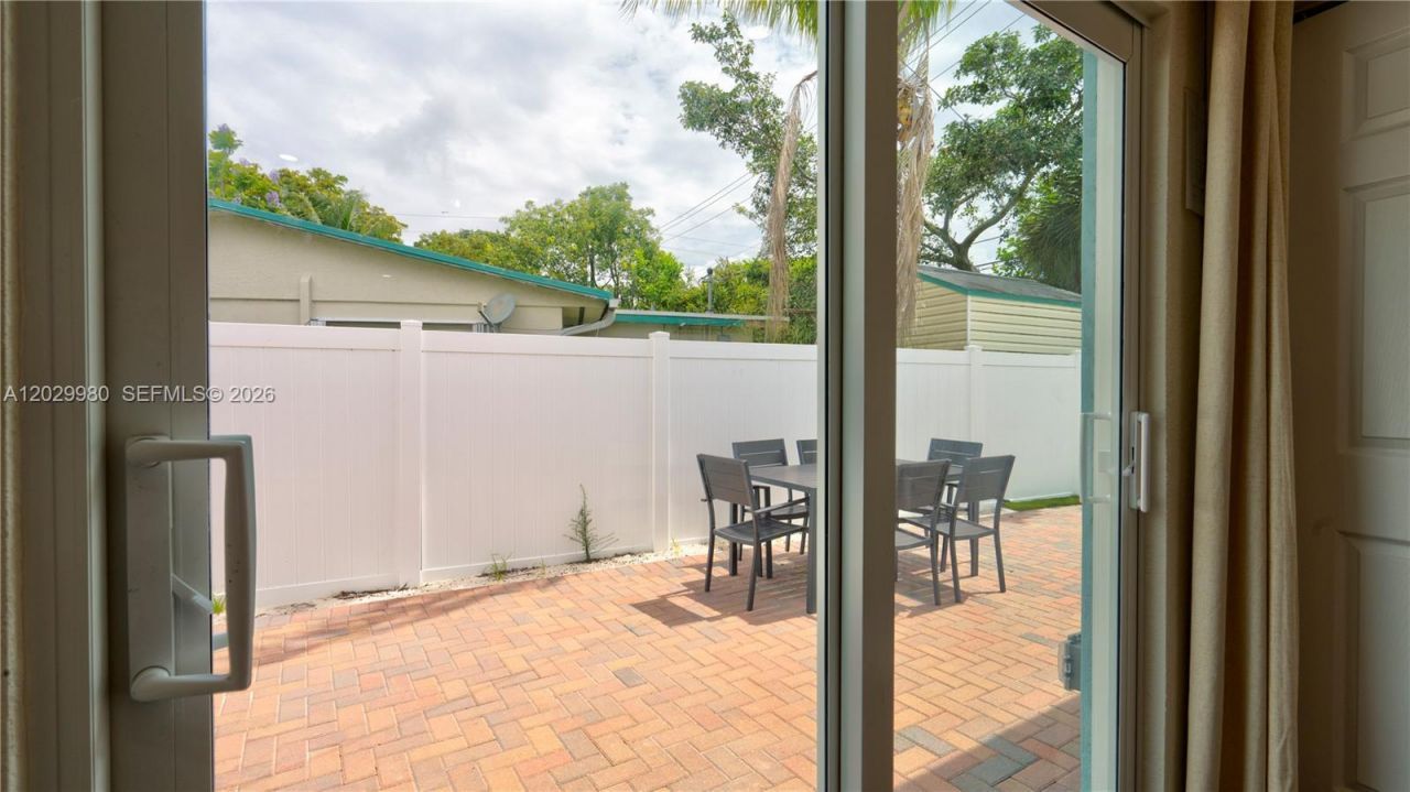 2510 NE 9th Ave, Pompano Beach, FL 33064 Photo