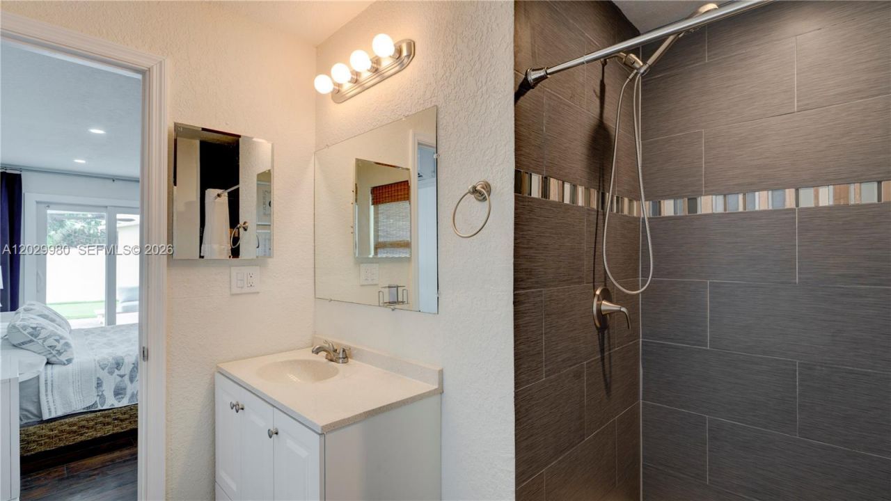 2510 NE 9th Ave, Pompano Beach, FL 33064 Photo