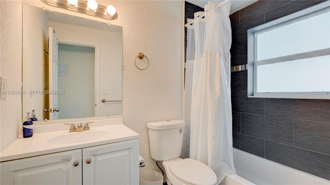 2510 NE 9th Ave, Pompano Beach, FL 33064 Photo