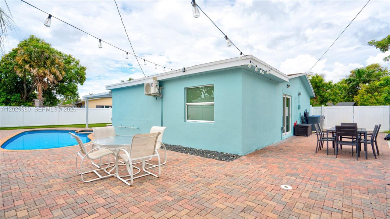 2510 NE 9th Ave, Pompano Beach, FL 33064 Photo