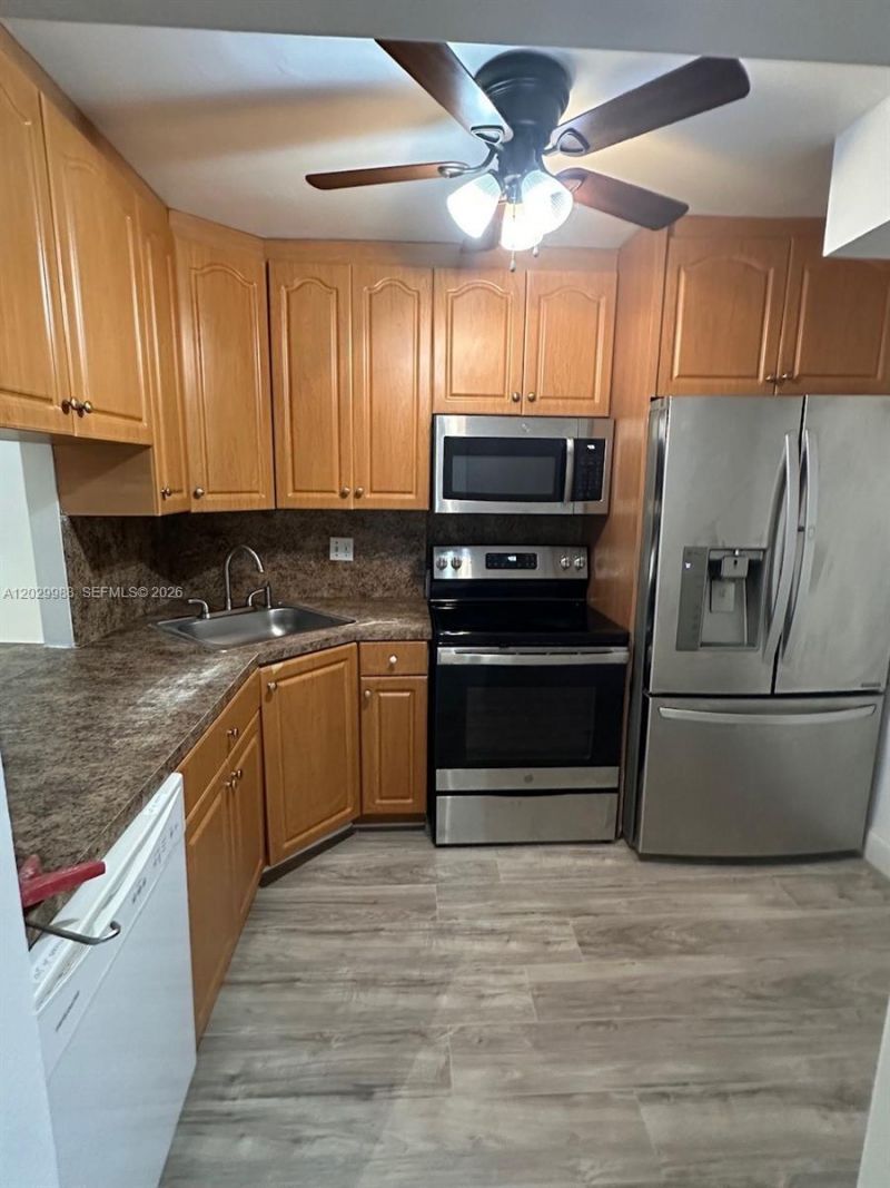 5950 NW 25th Pl , Unit 233, Sunrise, FL 33313 Photo
