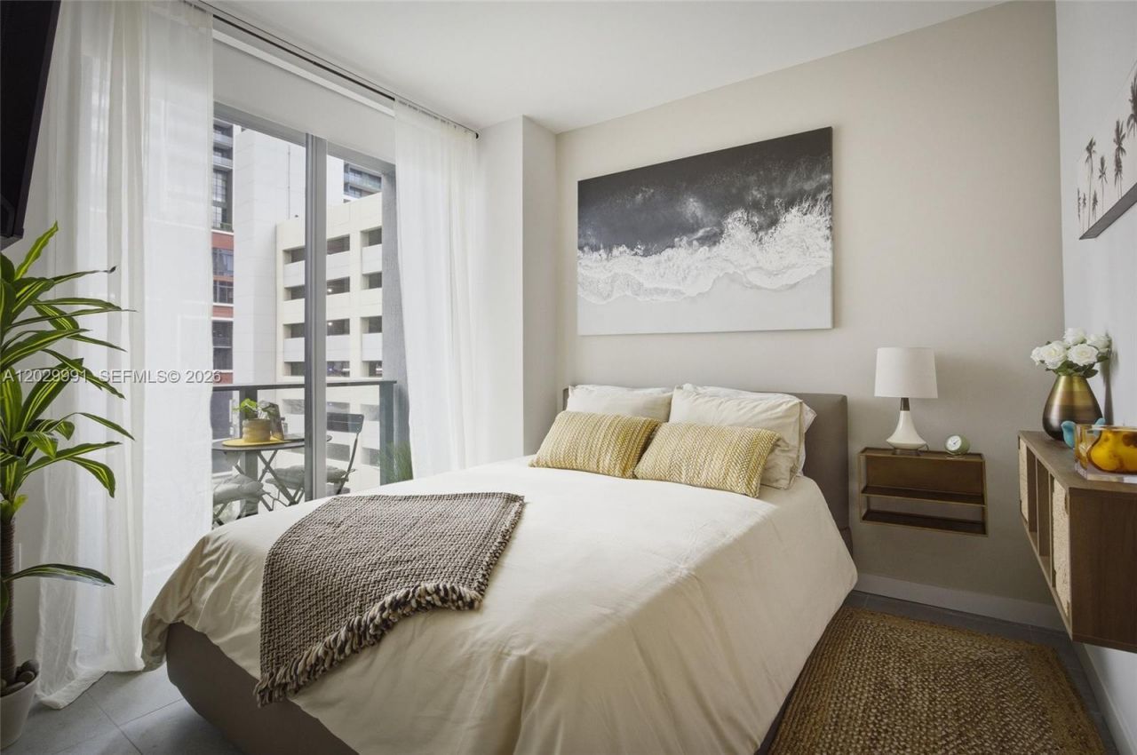 121 NE 5th St, Unit 711, Miami, FL 33132 Photo