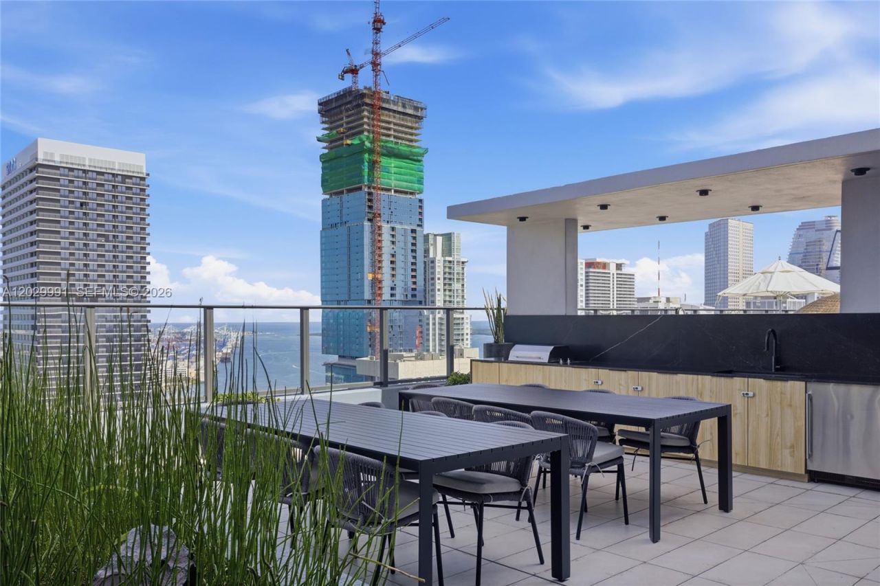 121 NE 5th St, Unit 711, Miami, FL 33132 Photo