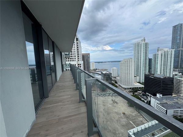 68 SE 6th St, Unit 3002, Miami, FL 33131