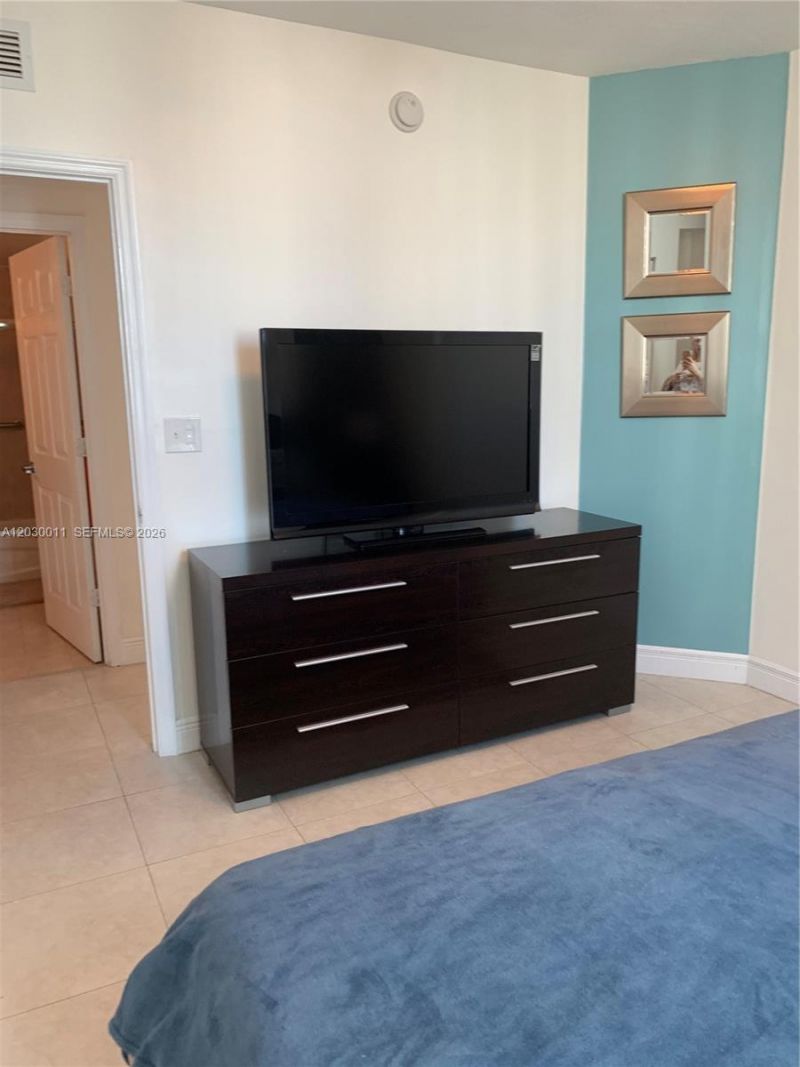 275 NE 18th , Unit 1709, Miami, FL 33132 Photo