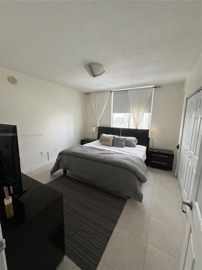 275 NE 18th , Unit 1709, Miami, FL 33132 Photo