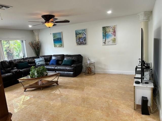 965 SW 102nd Ter, Pembroke Pines, FL 33025 Photo