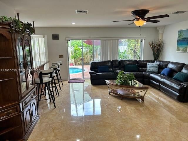 965 SW 102nd Ter, Pembroke Pines, FL 33025 Photo