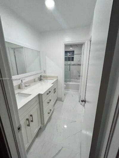 965 SW 102nd Ter , Pembroke Pines, FL 33025 Photo