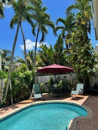 965 SW 102nd Ter, Pembroke Pines, FL 33025 Photo