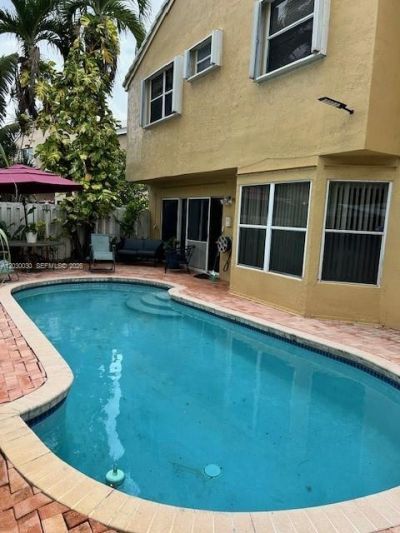 965 SW 102nd Ter , Pembroke Pines, FL 33025 Photo