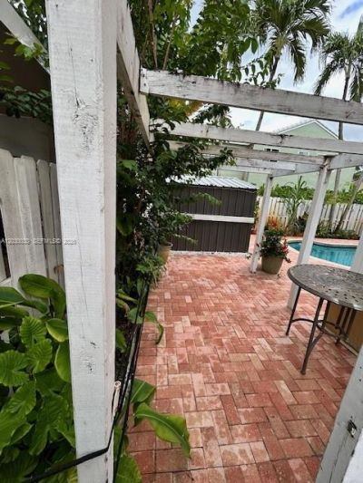 965 SW 102nd Ter , Pembroke Pines, FL 33025 Photo