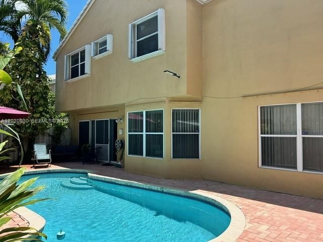 965 SW 102nd Ter , Pembroke Pines, FL 33025 Photo