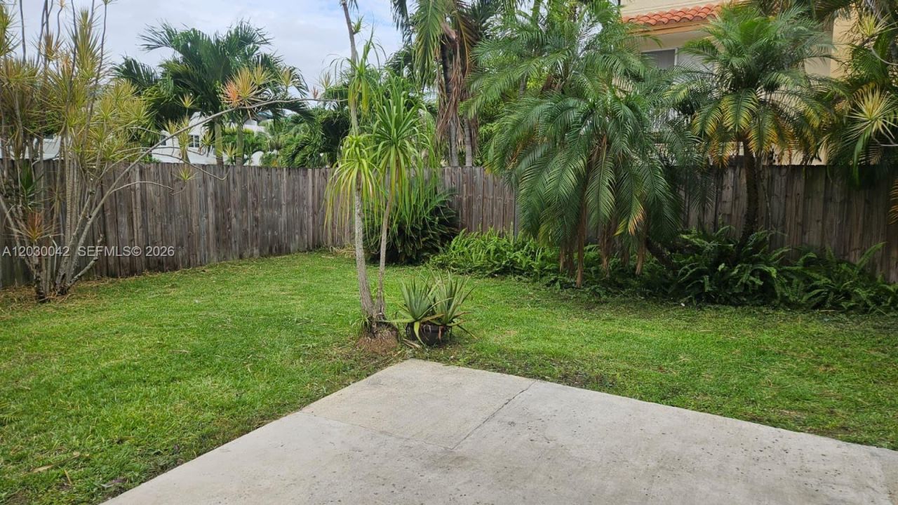 8631 NW 4th Ter, Unit 1001, Miami, FL 33126 Photo