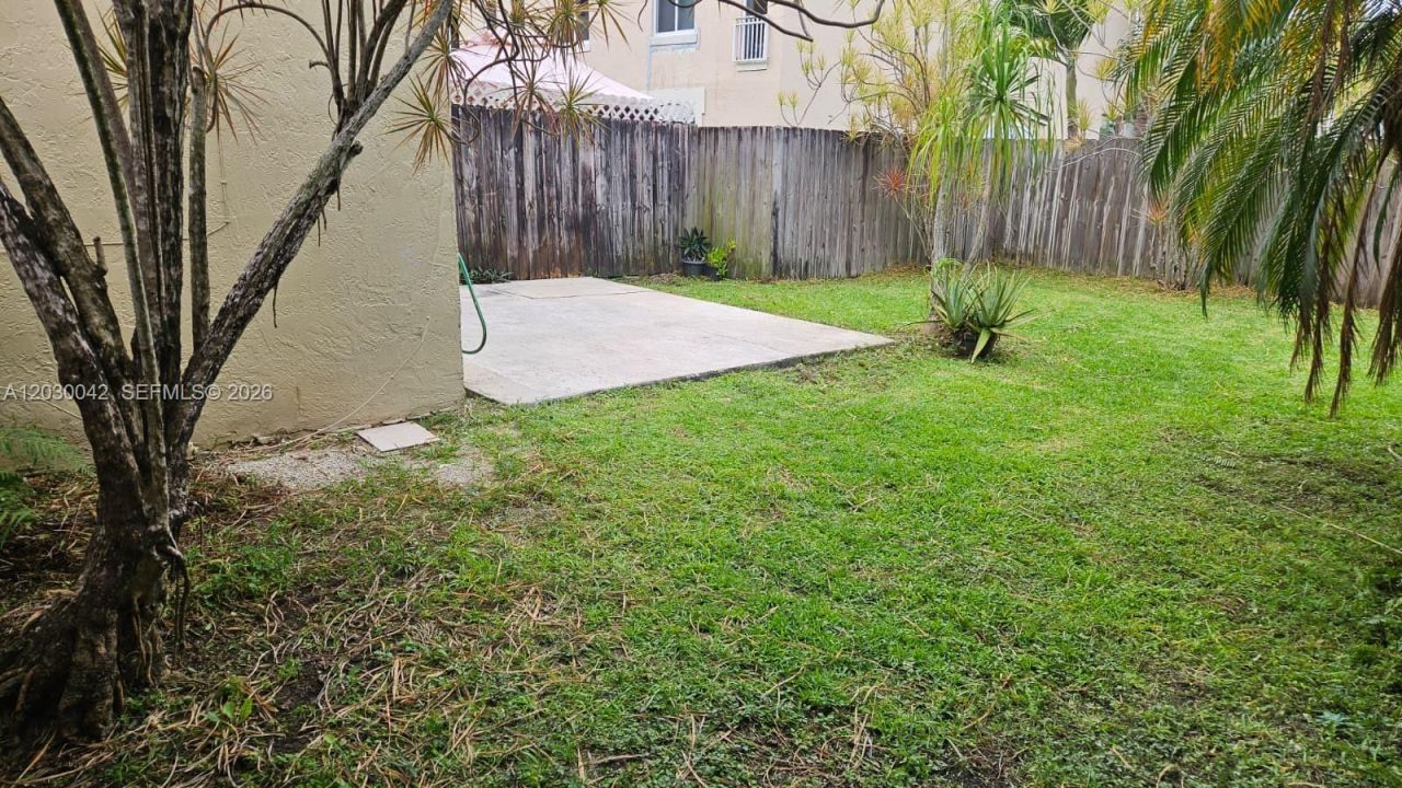 8631 NW 4th Ter, Unit 1001, Miami, FL 33126 Photo