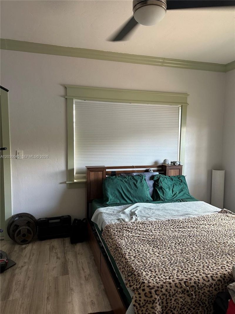 2137 Calais Dr , Unit 5, Miami Beach, FL 33141 Photo