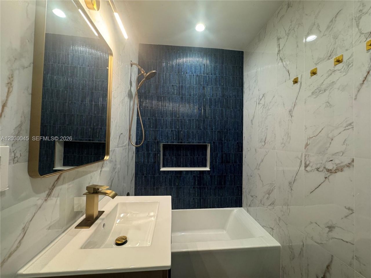 2137 Calais Dr, Unit 5, Miami Beach, FL 33141 Photo