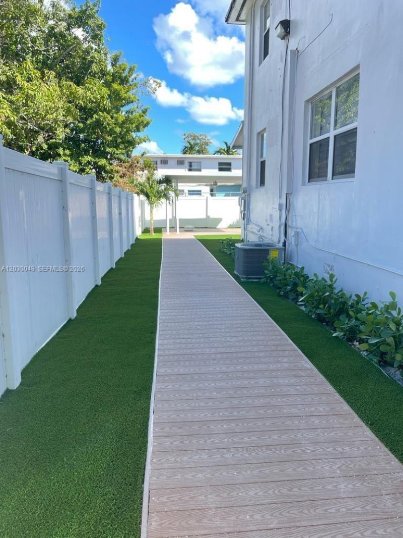 331 SW 11th Ave , Miami, FL 33130 Photo