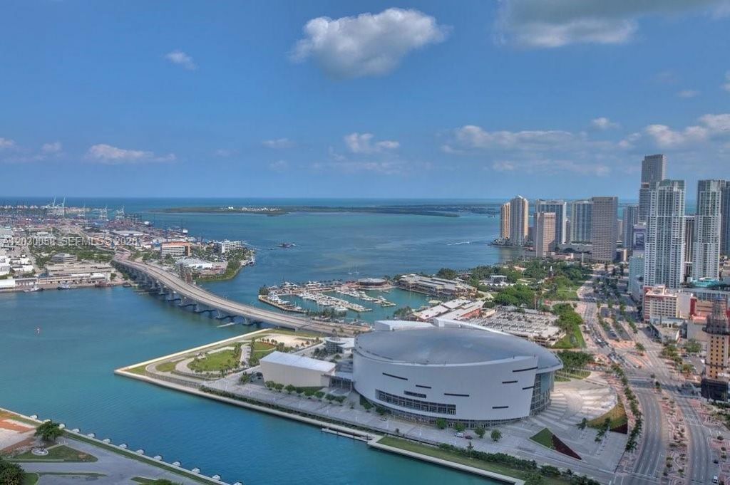 1100 Biscayne Blvd , Unit 5203, Miami, FL 33132 Photo