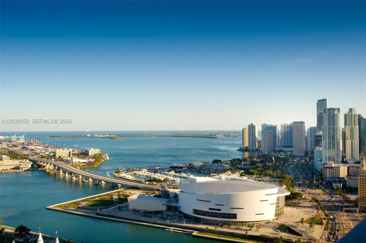 1100 Biscayne Blvd , Unit 5203, Miami, FL 33132 Photo