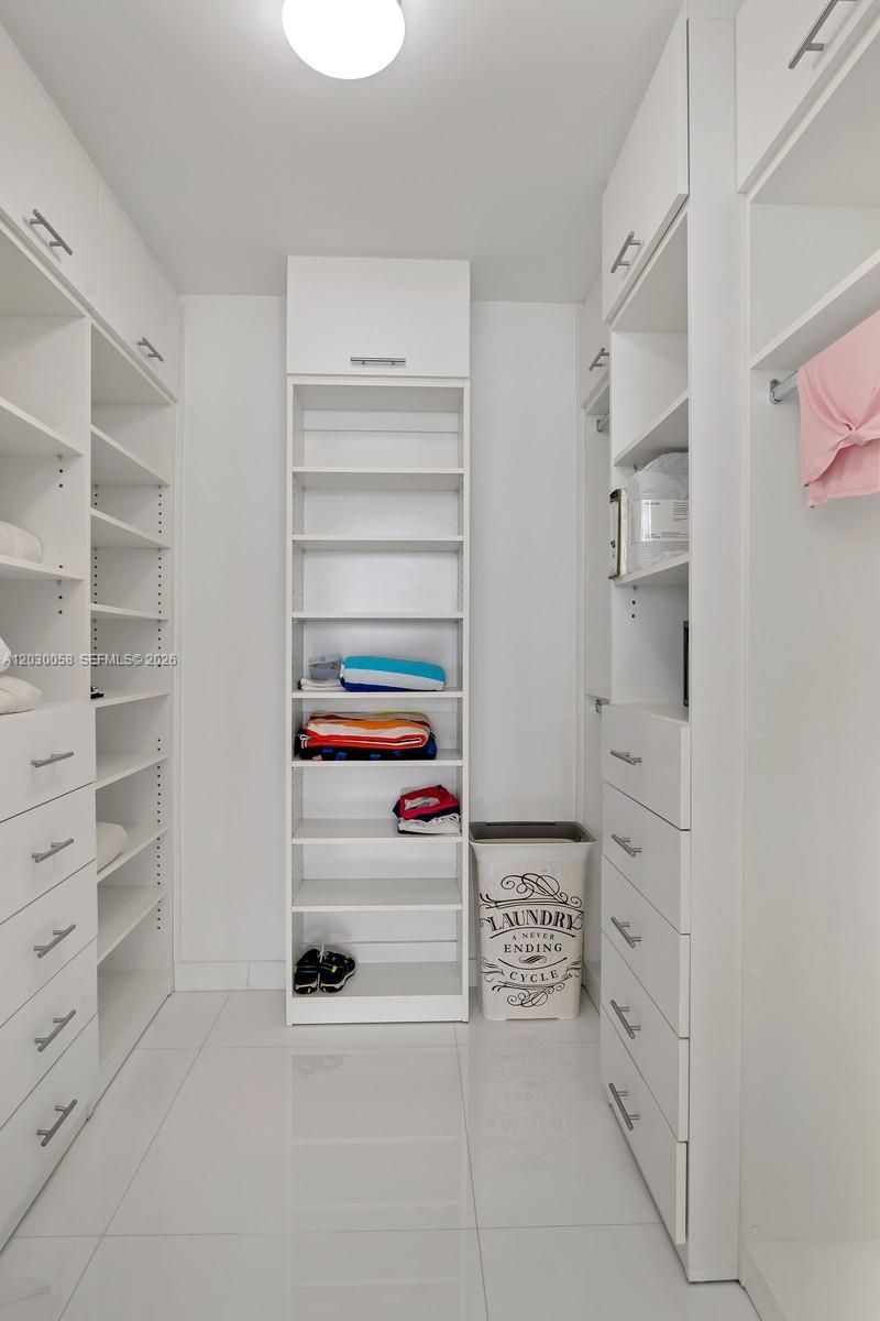 1100 Biscayne Blvd , Unit 5203, Miami, FL 33132 Photo