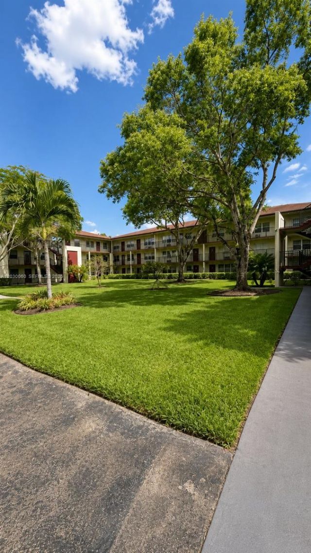 13500 SW 1st St, Unit 114U, Pembroke Pines, FL 33027 Photo