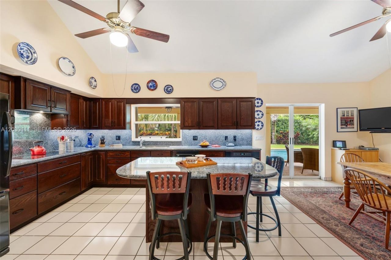 7350 SW 129th St , Pinecrest, FL 33156 Photo