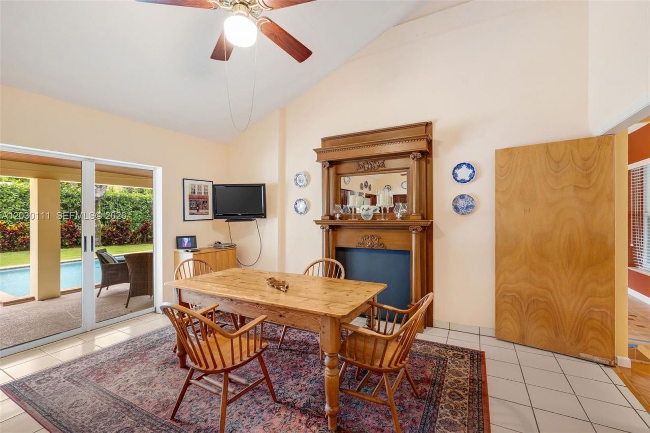 7350 SW 129th St , Pinecrest, FL 33156 Photo