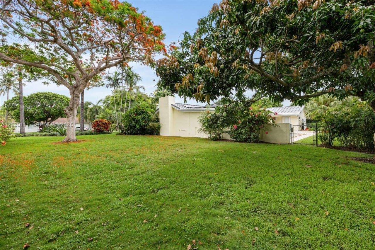 7350 SW 129th St , Pinecrest, FL 33156 Photo