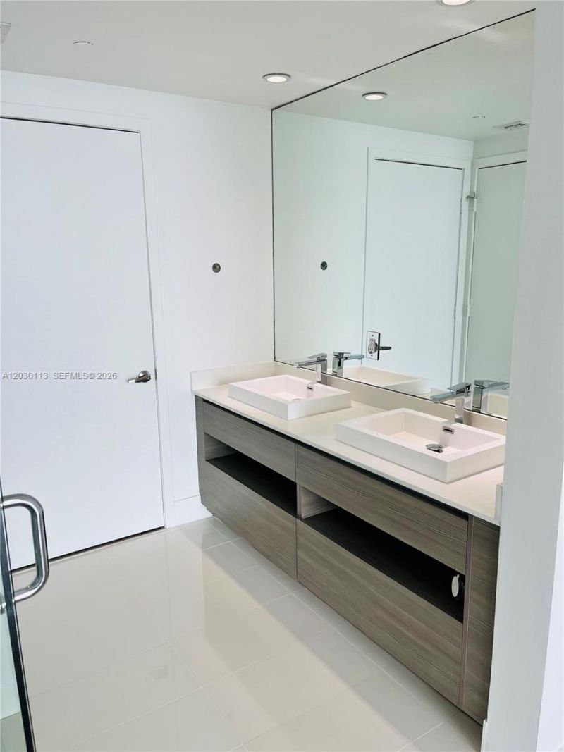 460 NE 28th St, Unit 1408, Miami, FL 33137 Photo